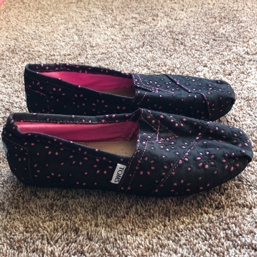 Toms Black and Pink Anglaise Classic Loafers